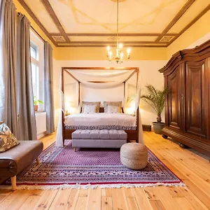 Apartment Zentral In Coburg: Exklusive Stadtwohnung - Ideal Fuer Gruppen, Coburg